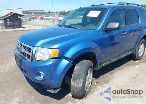 2009 Ford Escape Xlt z USA, uszkodzony, nr VIN 1FMCU03G29KA08124